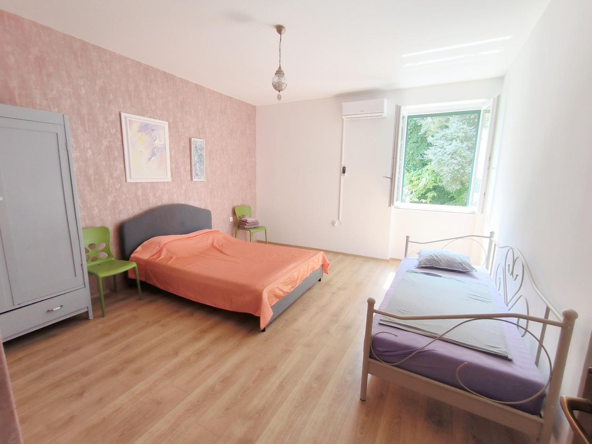 Bright And Colourful Apartment Luce -Sandy Beach Split Exterior foto
